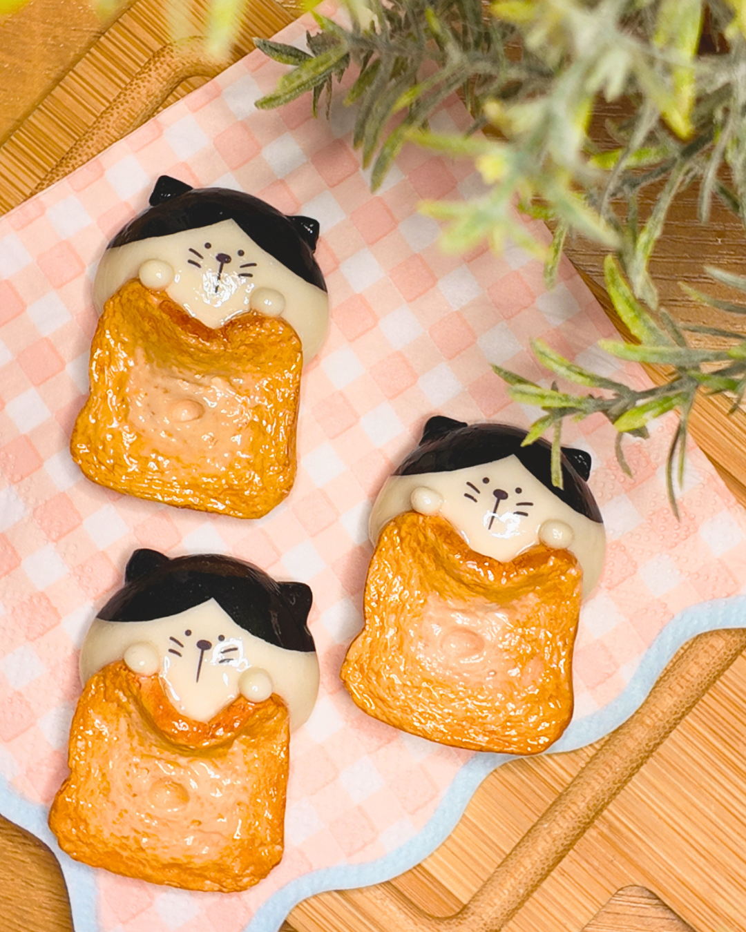 Oreo with Bread Blanket